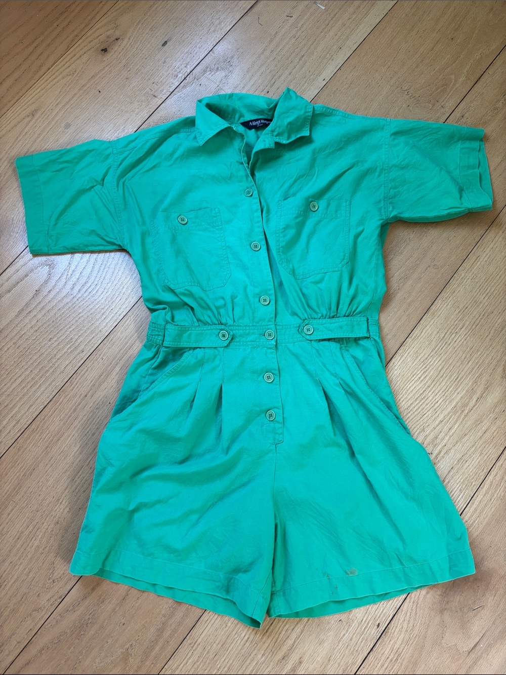 Vintage Ashleigh Morgan 100% Cotton Utility Romper
Fits like a Women’s Size 6